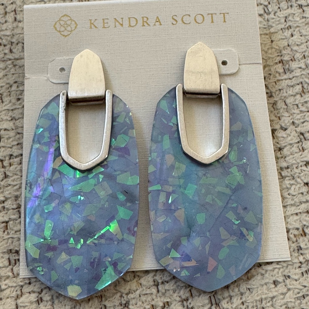 Kendra Scott Kailyn Iridescent Lilac Illusion Earrings